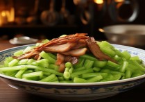 芹菜炒腊肉