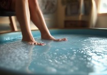 盐水泡脚有什么好处