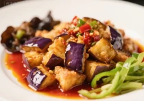 茄子的美味做法｜从经典红烧到空气炸锅食谱，附挑选预处理技巧