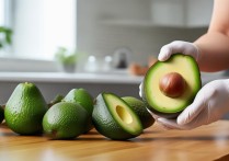 怎么挑选牛油果