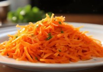 清炒胡萝卜丝