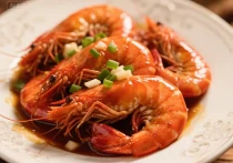 油焖大虾全攻略：从食材处理到火候调味的江湖厨艺解析