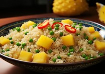菠萝炒饭的做法