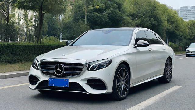 奔驰新款e300