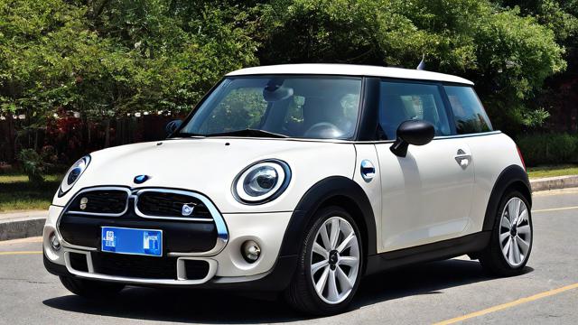 新款宝马mini